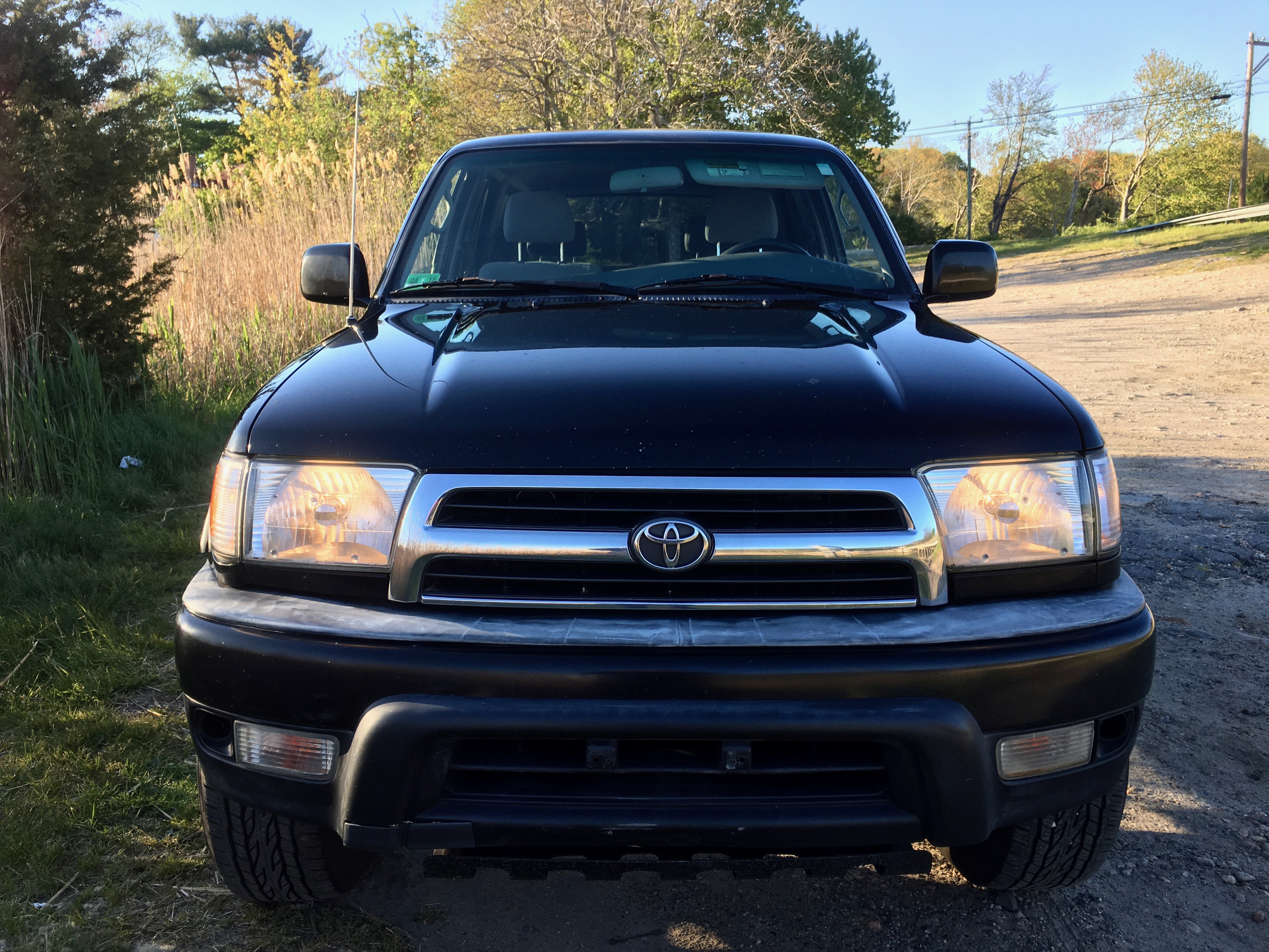 Go Motors Niantic, CT Purveyors of 3rd Generation Toyota 4Runners and other lengedary classics